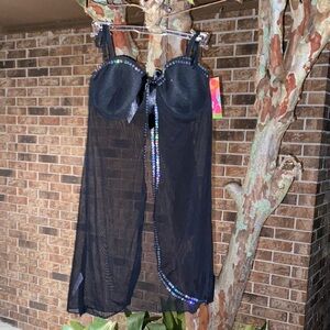 Black Sheer❤️‍🔥❤️‍🔥  nightie with Beaded Accents😻🖤🍒